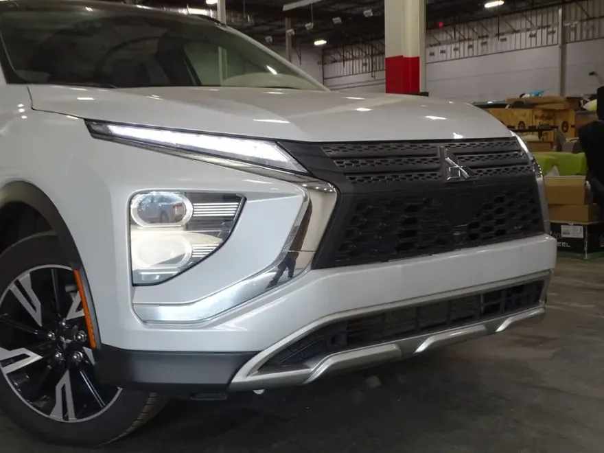2023 Mitsubishi Eclipse Cross SE photo 29