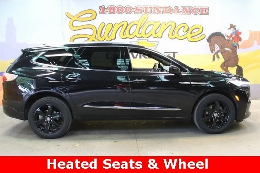 2024 Buick Enclave Essence photo 1