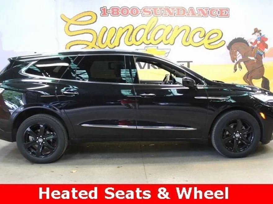 2024 Buick Enclave Essence photo 1