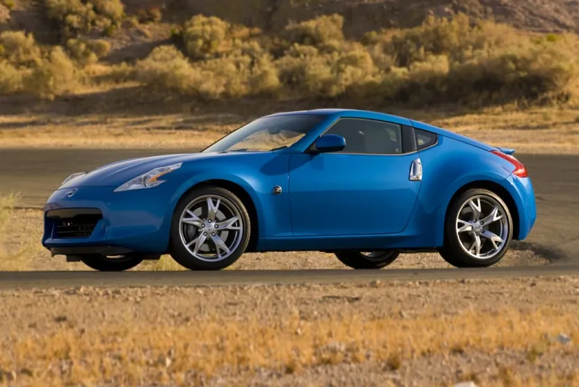 2010 Nissan 370Z Touring photo 1