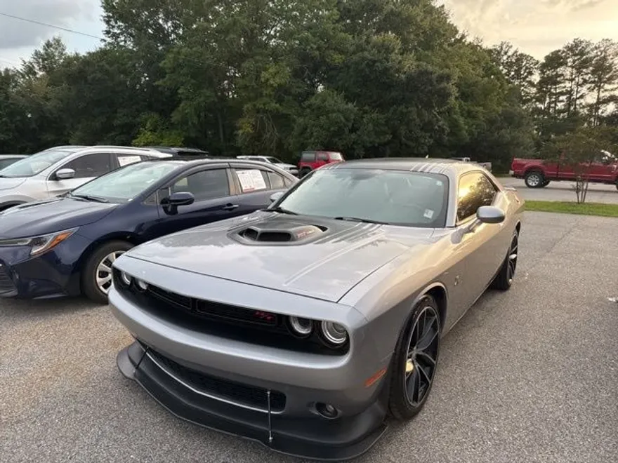 2016 Dodge Challenger R/T Scat Pack photo 1