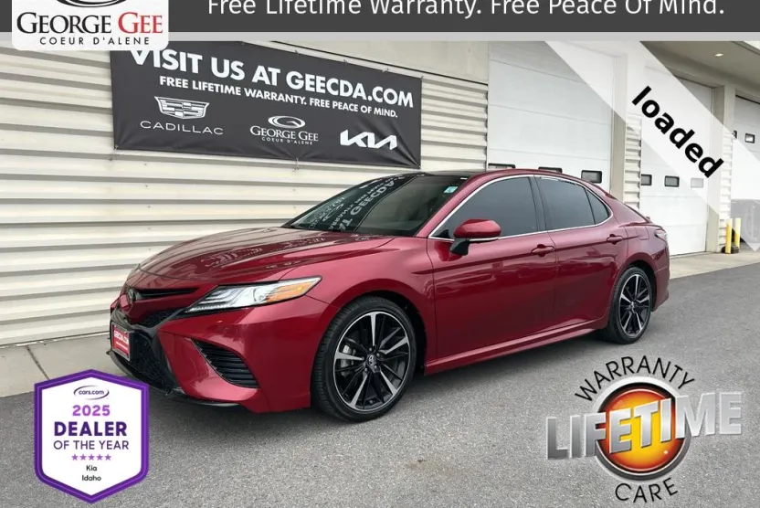 2018 Toyota Camry XSE photo 1