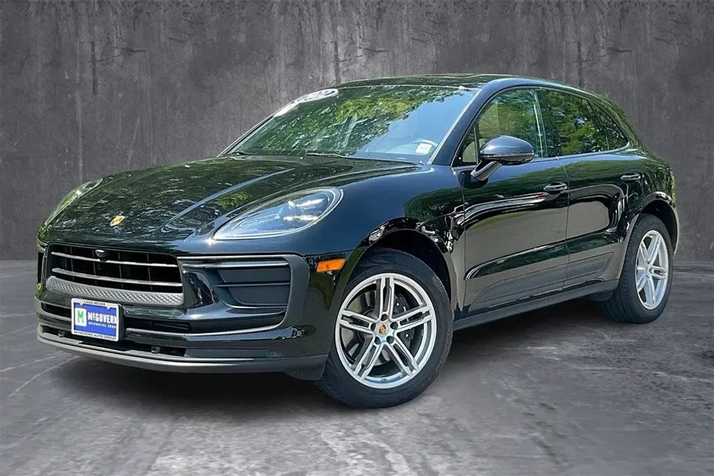 2022 Porsche Macan Base photo 1
