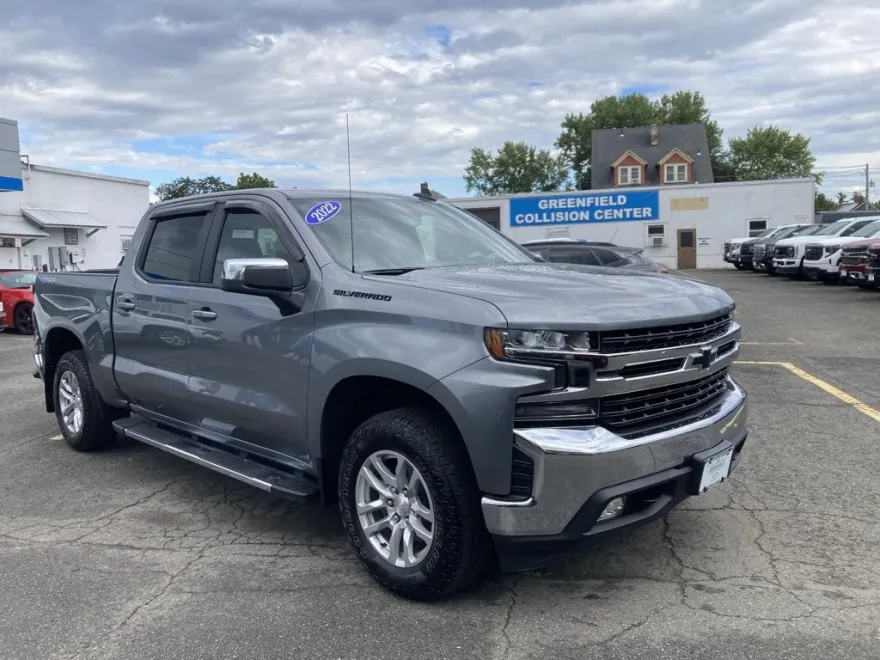 2022 Chevrolet Silverado 1500 LT photo 1