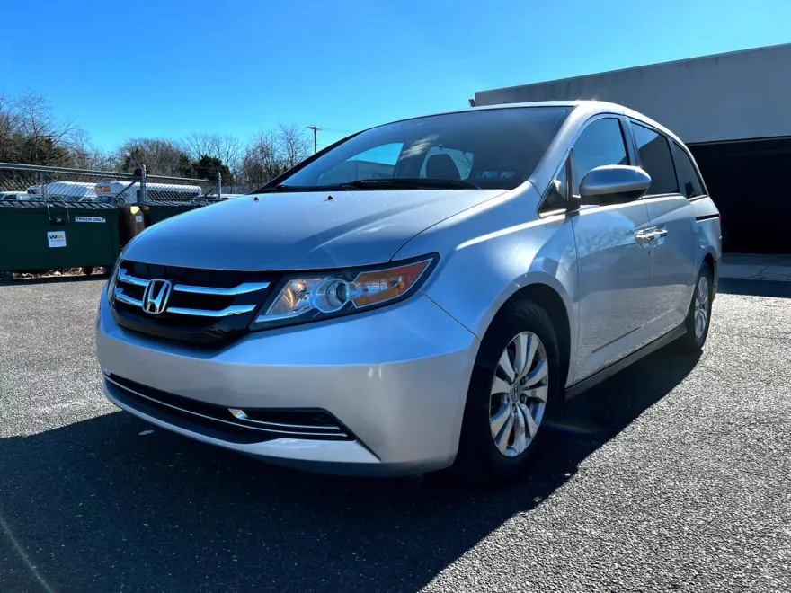 2015 Honda Odyssey EX-L photo 1