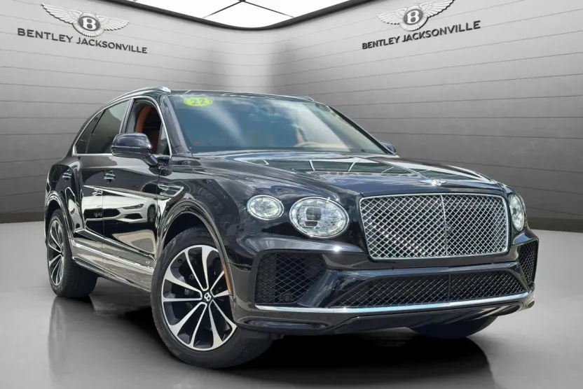 2022 Bentley Bentayga V8 photo 1