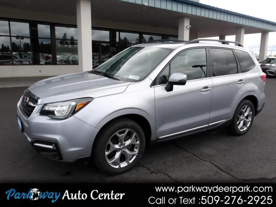 2018 Subaru Forester Touring photo 1