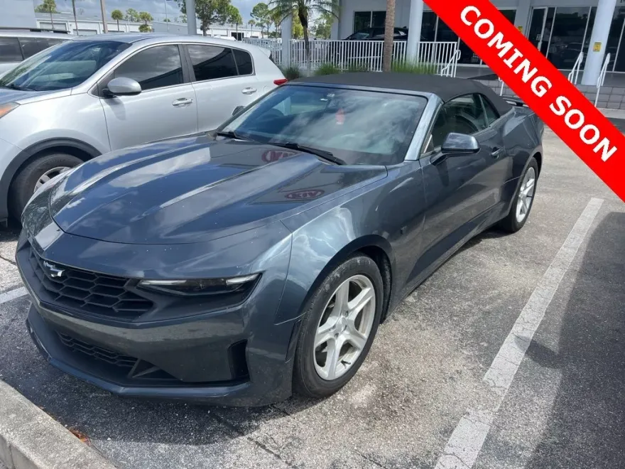 2019 Chevrolet Camaro 1LT photo 1