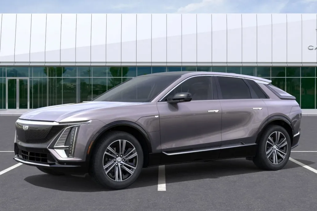 2025 Cadillac Lyriq Luxury photo 1