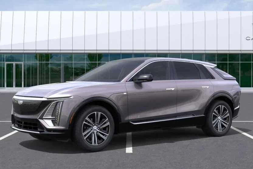 2025 Cadillac Lyriq Luxury photo 1
