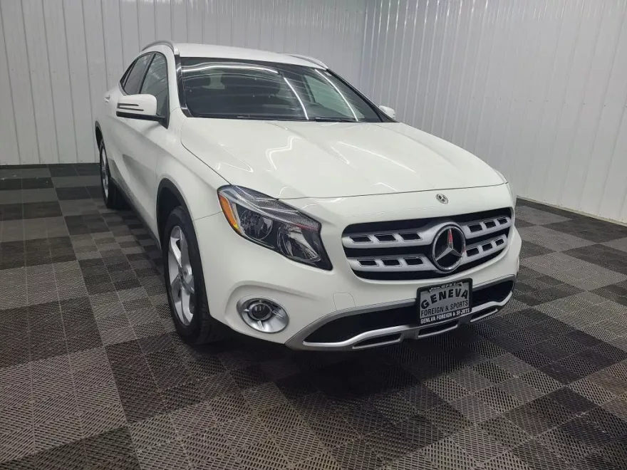 2018 Mercedes Benz GLA 250 4MATIC photo 1