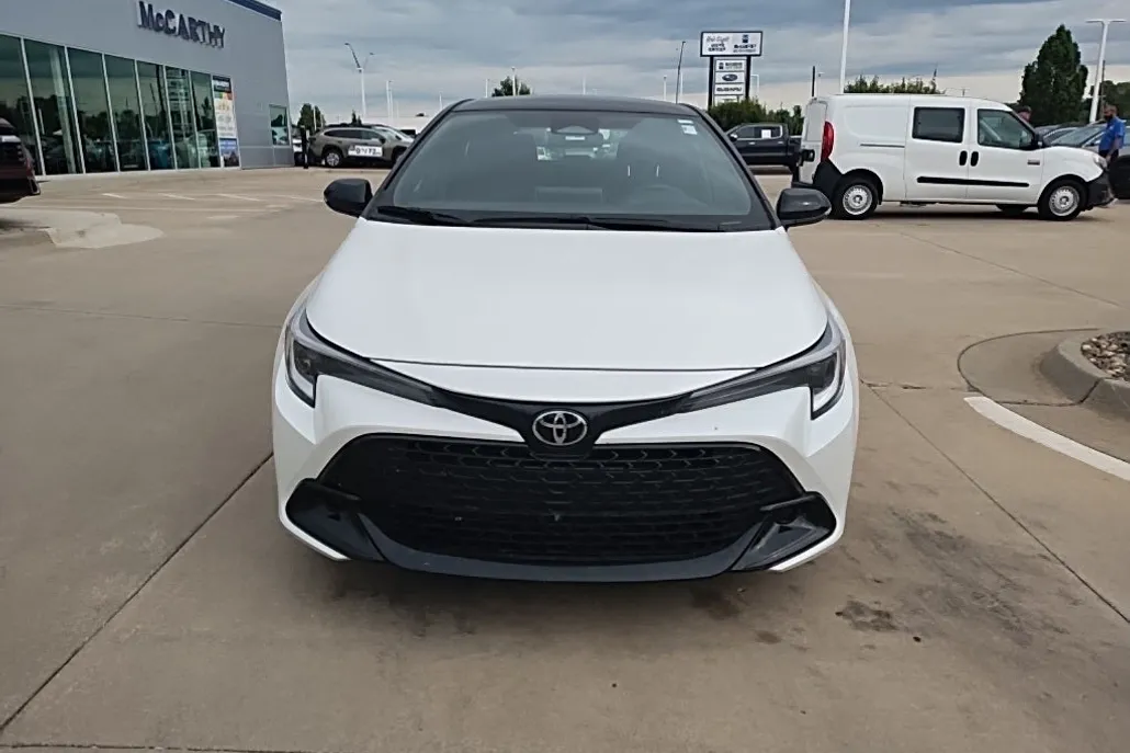 2024 Toyota Corolla SE photo 1