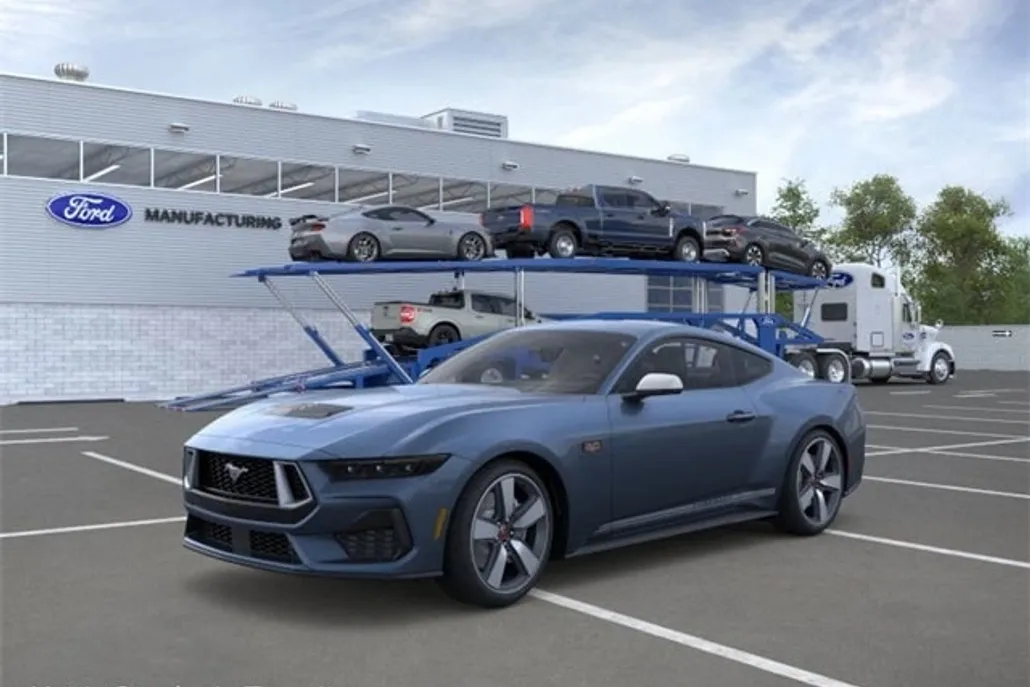 2025 Ford Mustang GT photo 1