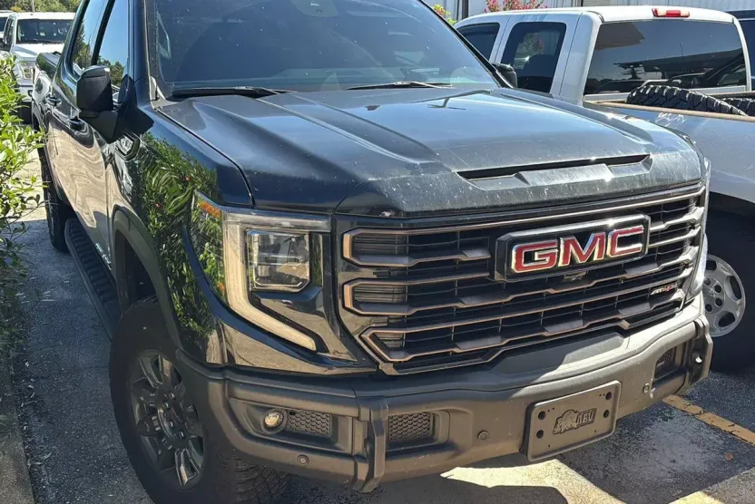 2024 Gmc Sierra 1500 AT4X photo 1