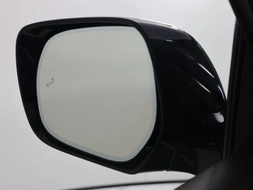 2017 Lexus LX 570 photo 17