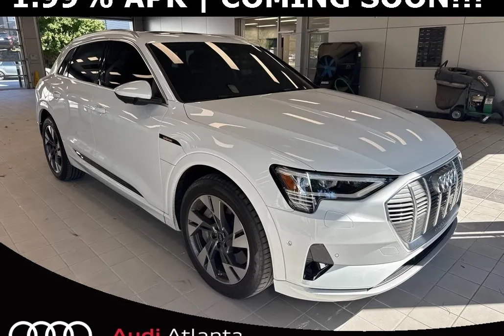 2023 Audi e-tron Premium Plus photo 1