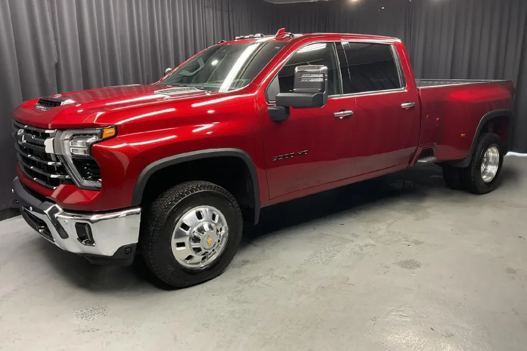 2025 Chevrolet Silverado 3500HD LTZ photo 1