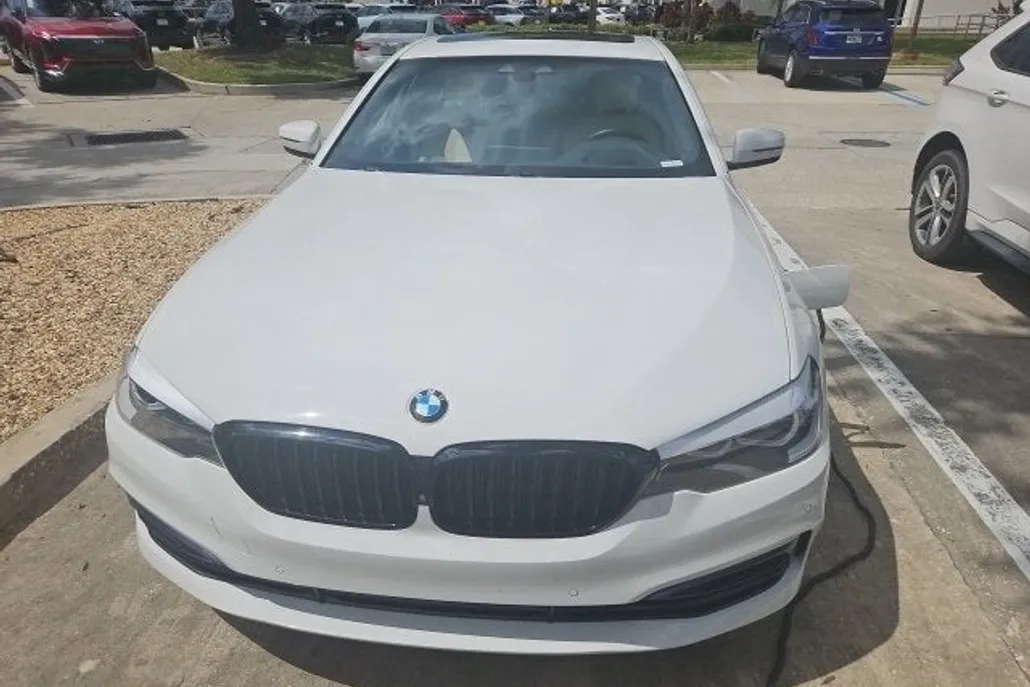 2020 Bmw 530e Sedan photo 1