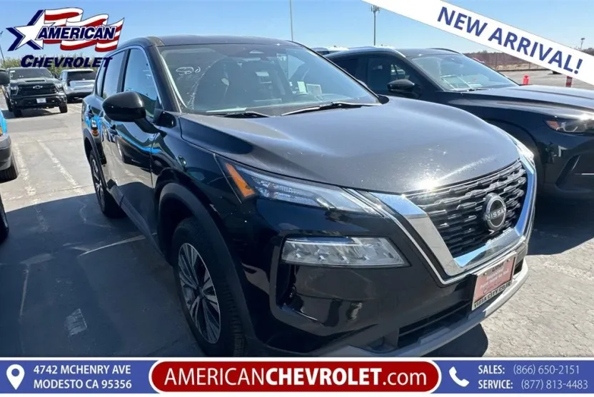 2023 Nissan Rogue SV photo 1