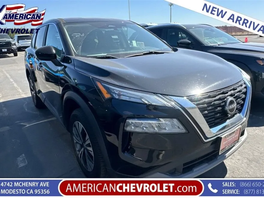 2023 Nissan Rogue SV photo 1