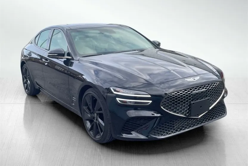 2023 Genesis G70 3.3T photo 1