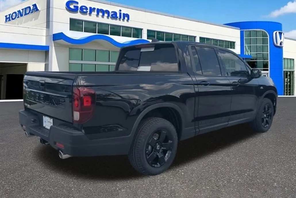2025 Honda Ridgeline Black Edition photo 1