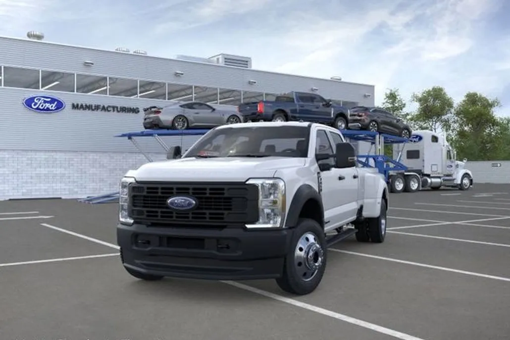 2026 Ford F-450 photo 1