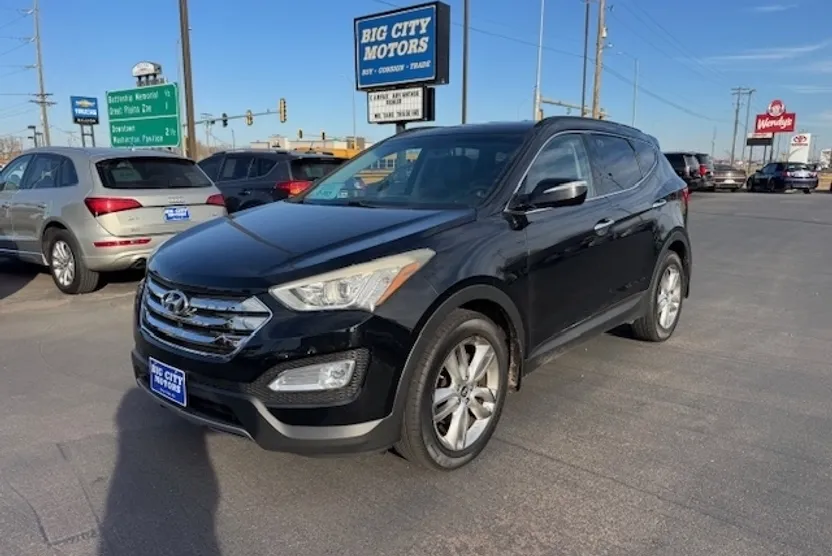 2013 Hyundai Santa Fe 2.0T Sport photo 1
