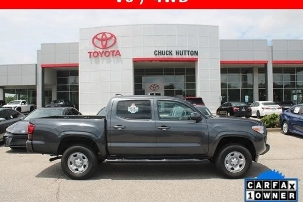 2022 Toyota Tacoma 4x4 SR photo 1