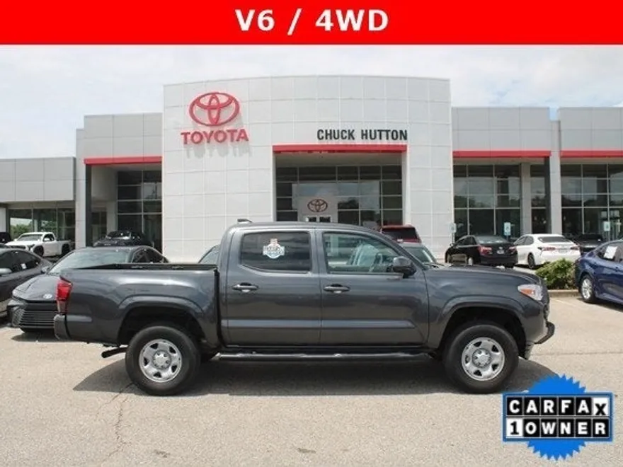 2022 Toyota Tacoma 4x4 SR photo 1