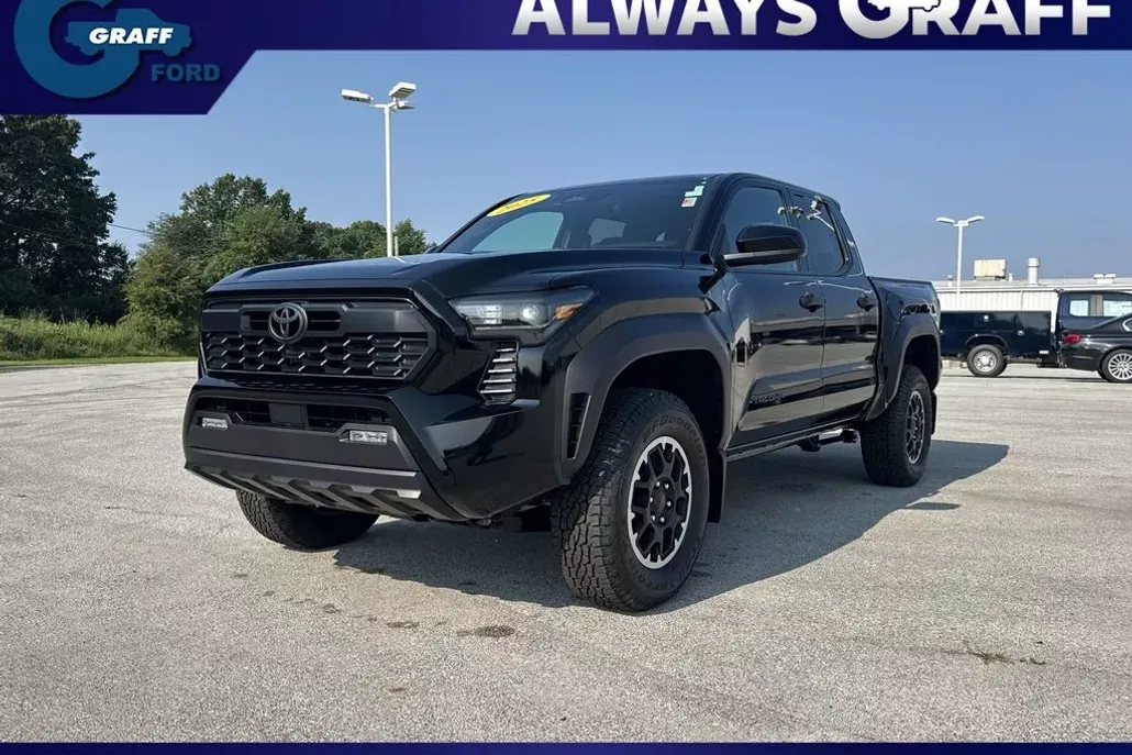 2025 Toyota Tacoma TRD Off-Road photo 1