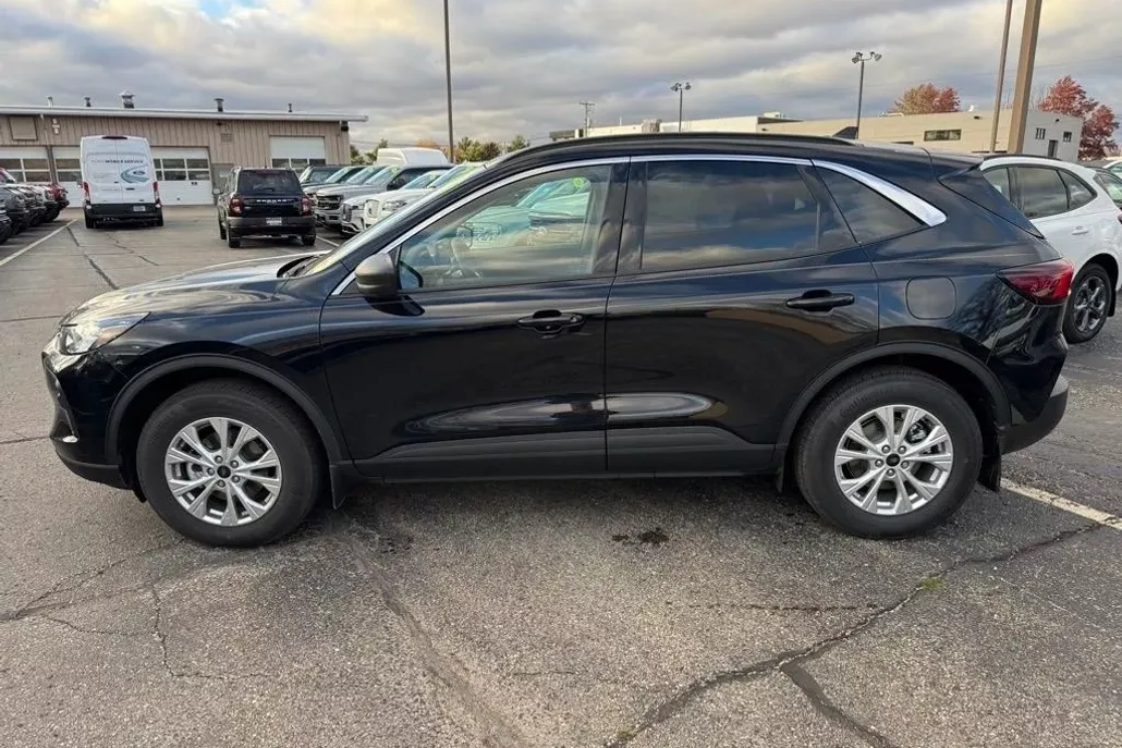 2024 Ford Escape Active photo 1