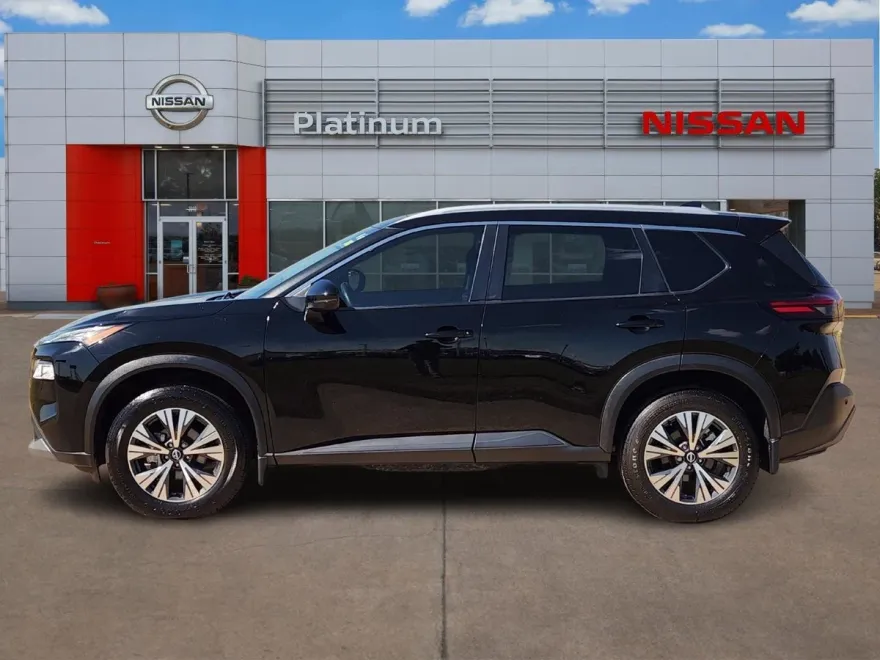 2022 Nissan Rogue SV photo 1