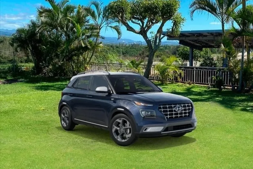 2025 Hyundai Venue Limited photo 1