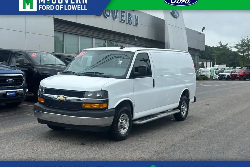 2023 Chevrolet Express 2500 Work Cargo Van photo 1