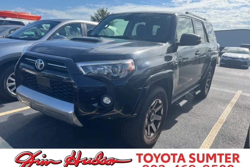2022 Toyota 4Runner TRD Off-Road Premium photo 1