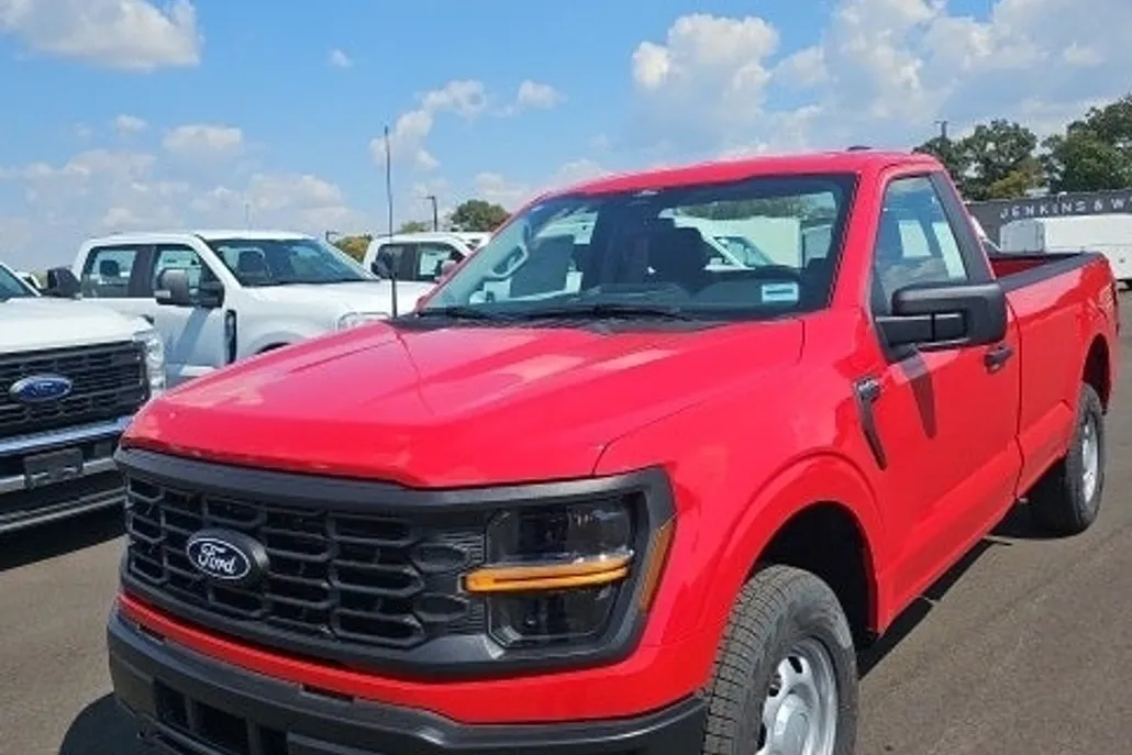 2025 Ford F-150 XL photo 1