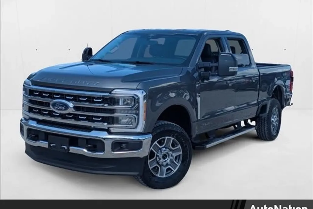 2026 Ford F-250 Lariat photo 1
