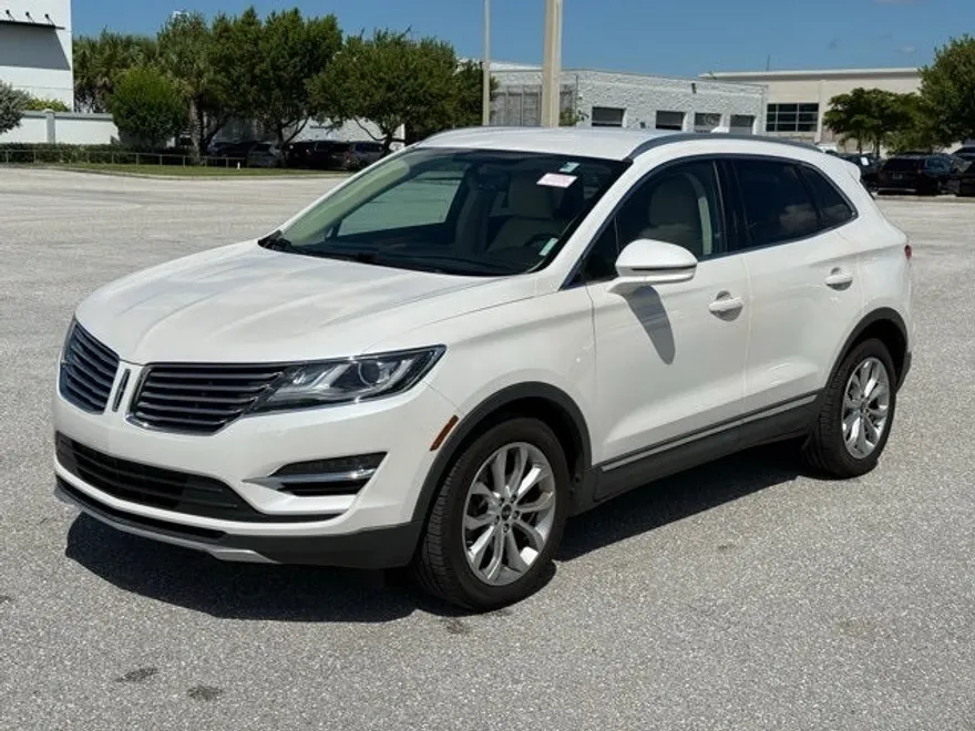2016 Lincoln MKC Select photo 1