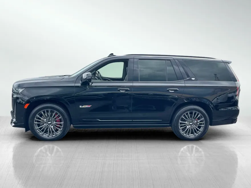 2023 Cadillac Escalade V-Series photo 3