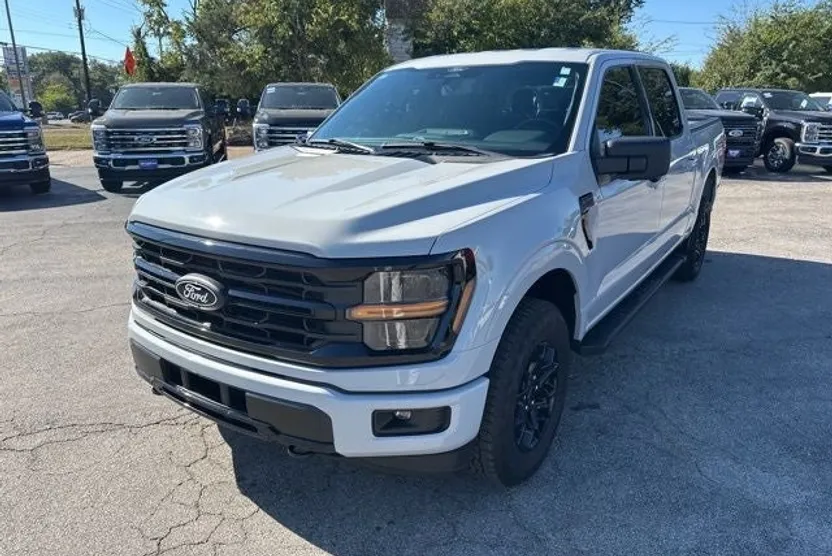 2024 Ford F-150 XLT photo 1