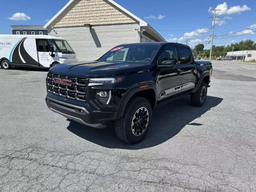 2026 Gmc Canyon AT4 photo 1