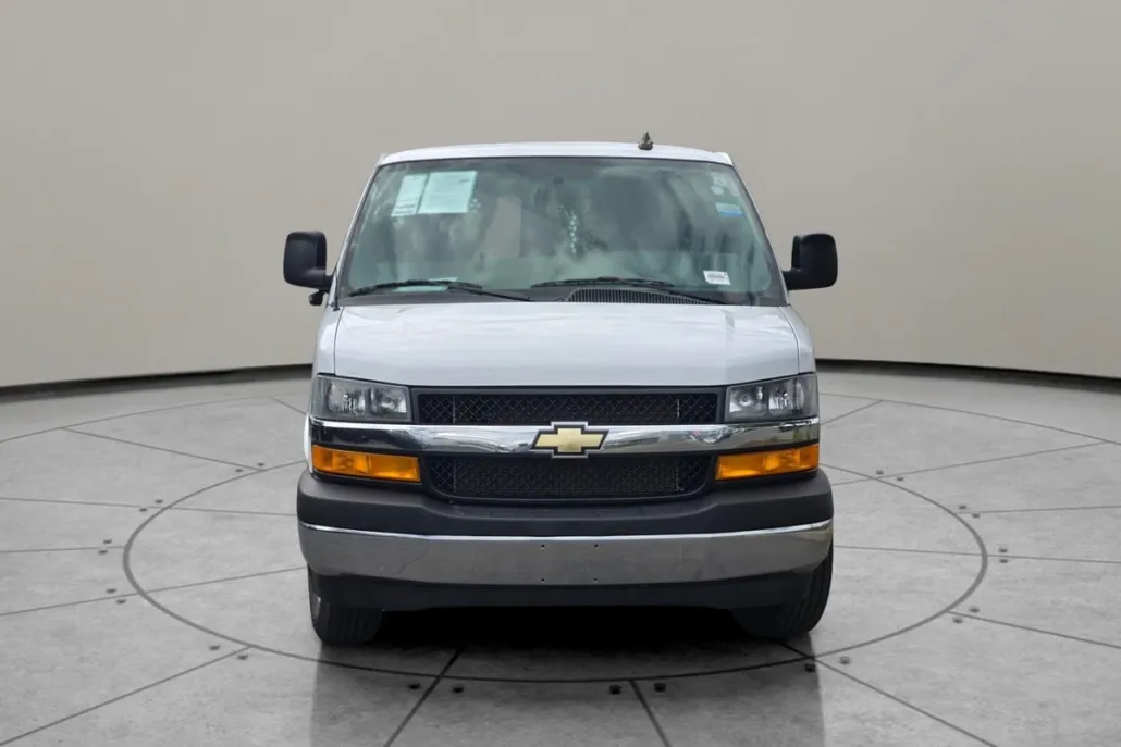 2023 Chevrolet Express 2500 Work Van photo 1