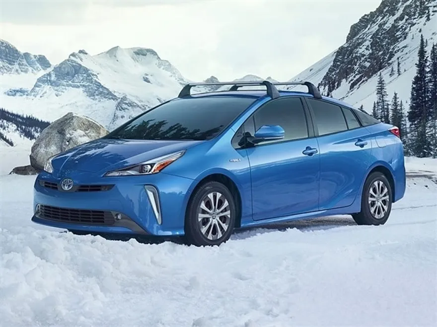 2021 Toyota Prius L Eco photo 1
