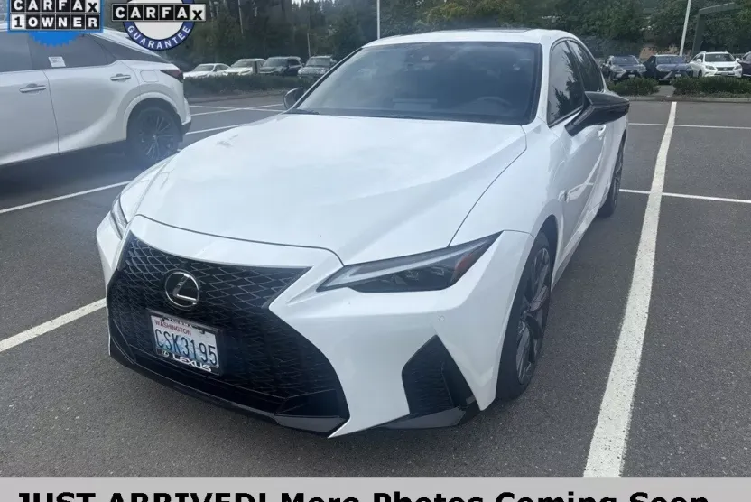 2025 Lexus IS 350 F SPORT photo 1