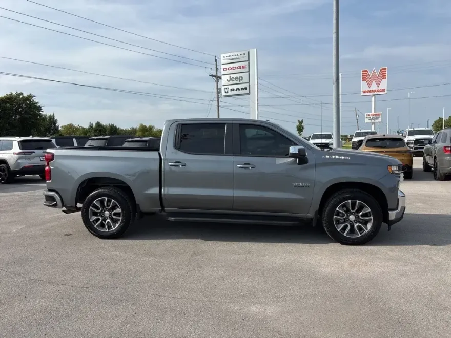 2020 Chevrolet Silverado 1500 LT Texas Edition photo 1