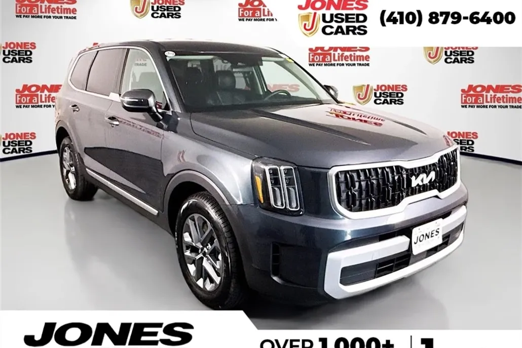 2024 Kia Telluride LX photo 1
