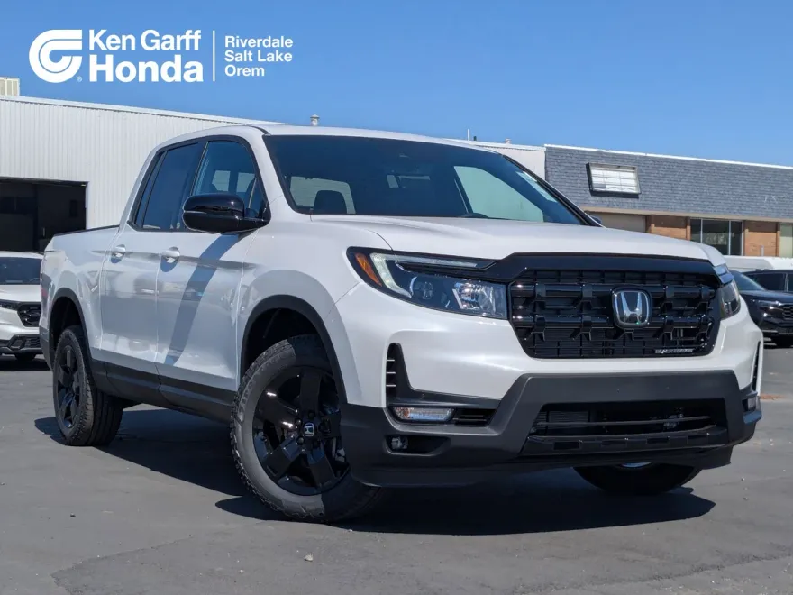 2025 Honda Ridgeline Black Edition photo 1