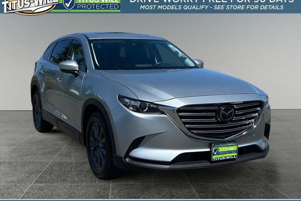 2023 Mazda CX-9 Touring photo 1