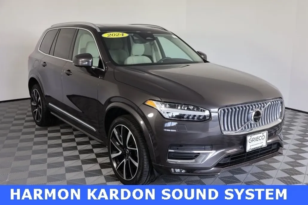 2024 Volvo XC90 Plus photo 1